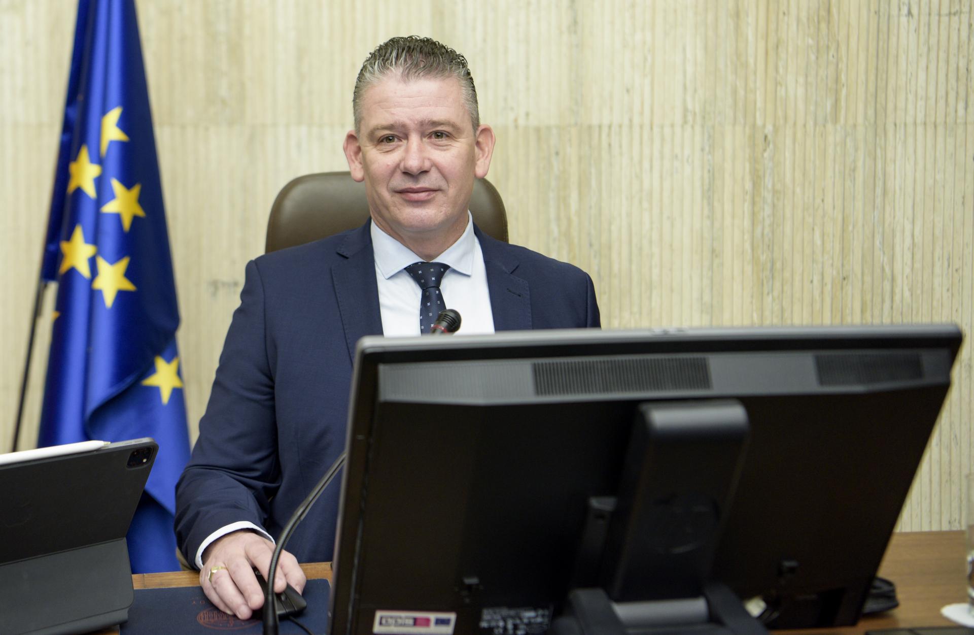 Ministerstvo vnútra pripravuje nový akčný plán boja proti terorizmu, poukazuje na streľbu v Bratislave