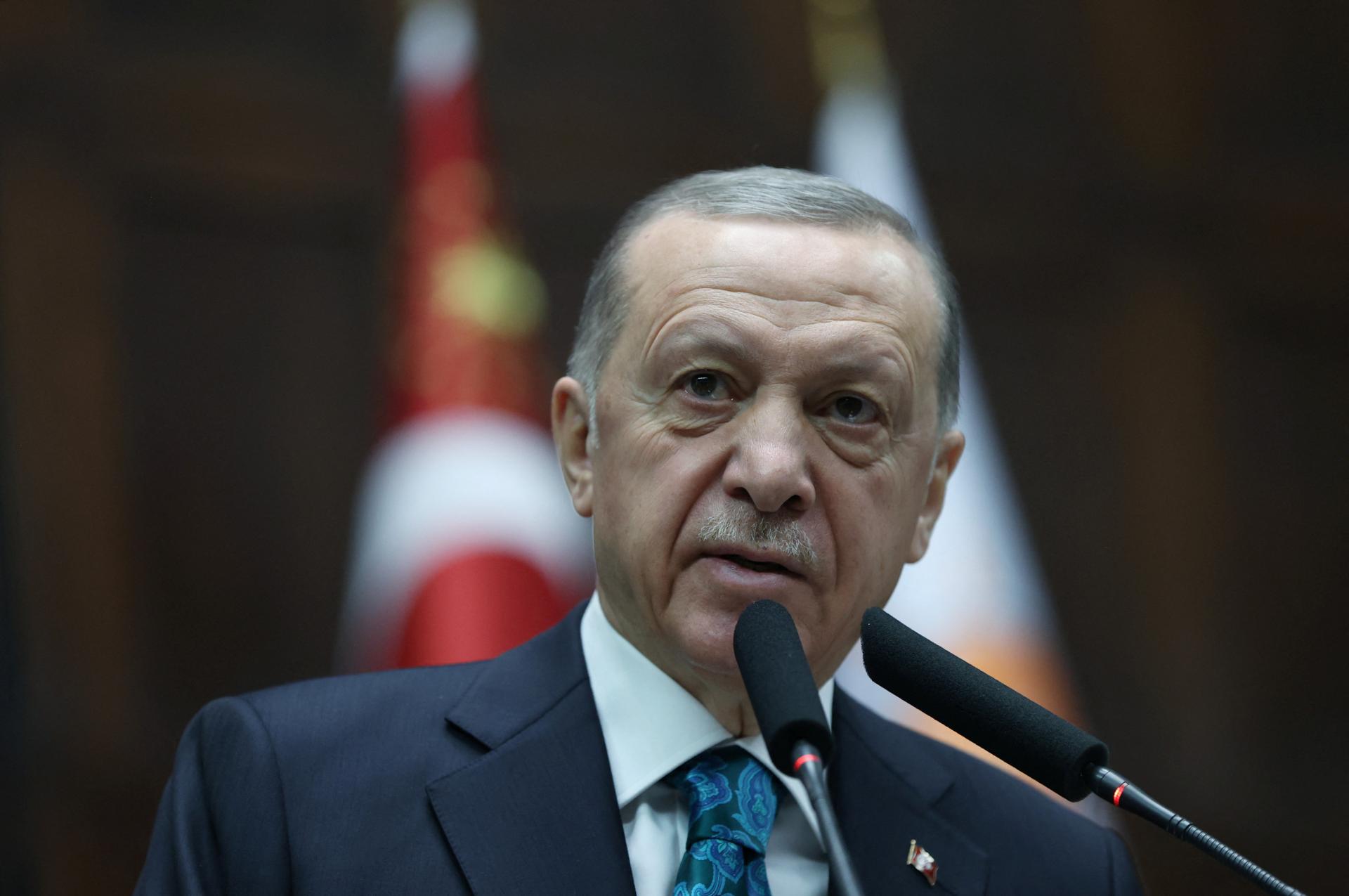 Turecko udržiava dialóg s Ukrajinou i s Ruskom, povedal Erdogan po schôdzke s Novákovou