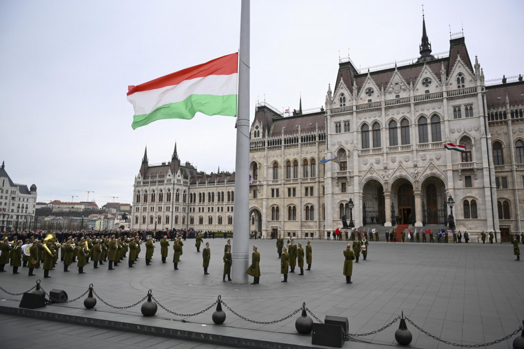 Maďarská vlajka. FOTO: TASR/AP