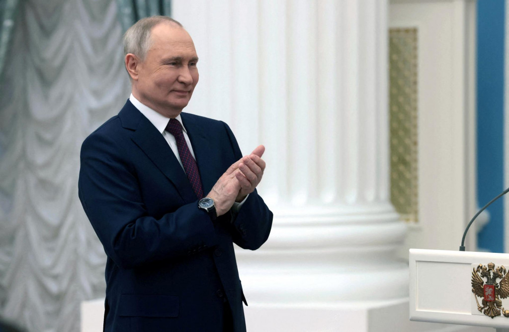 Oznámenie Vladimira Putina o rozmiestnení jadrových zbraní v Bielorusku sa zaobišlo bez prítomnosti bieloruského diktátora a podľa pozorovateľov je možné, že rozhodnutie padlo bez Lukašenka. FOTO: TASR/AP