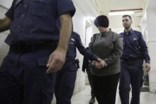 Malka Leifer je privedená do súdnej siene v Jeruzaleme 27. februára 2018. FOTO: AP