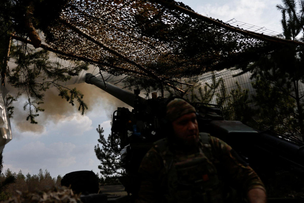 Ukrajina potrebuje 155-milimetrovú muníciu na obranu pred ruským agresorom. FOTO: Reuters