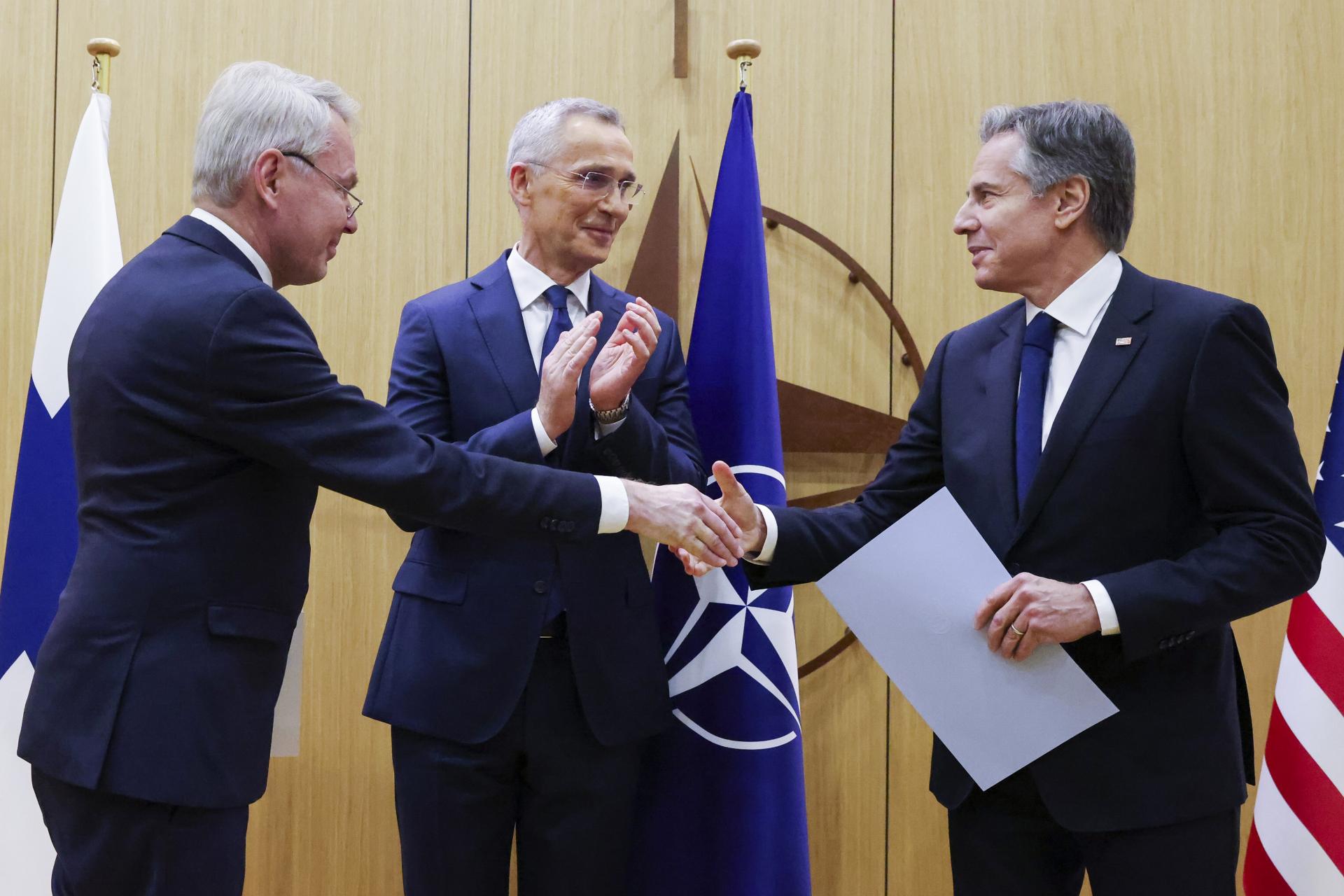 Fínsko sa oficiálne stalo 31. členom NATO