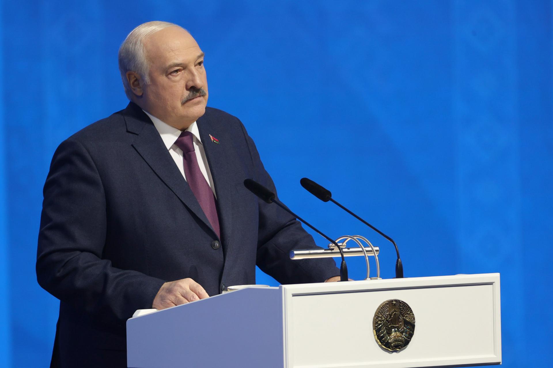 Lukašenko pricestoval do Moskvy, stretne sa s Putinom. Zrejme budú rokovať o jadrových zbraniach
