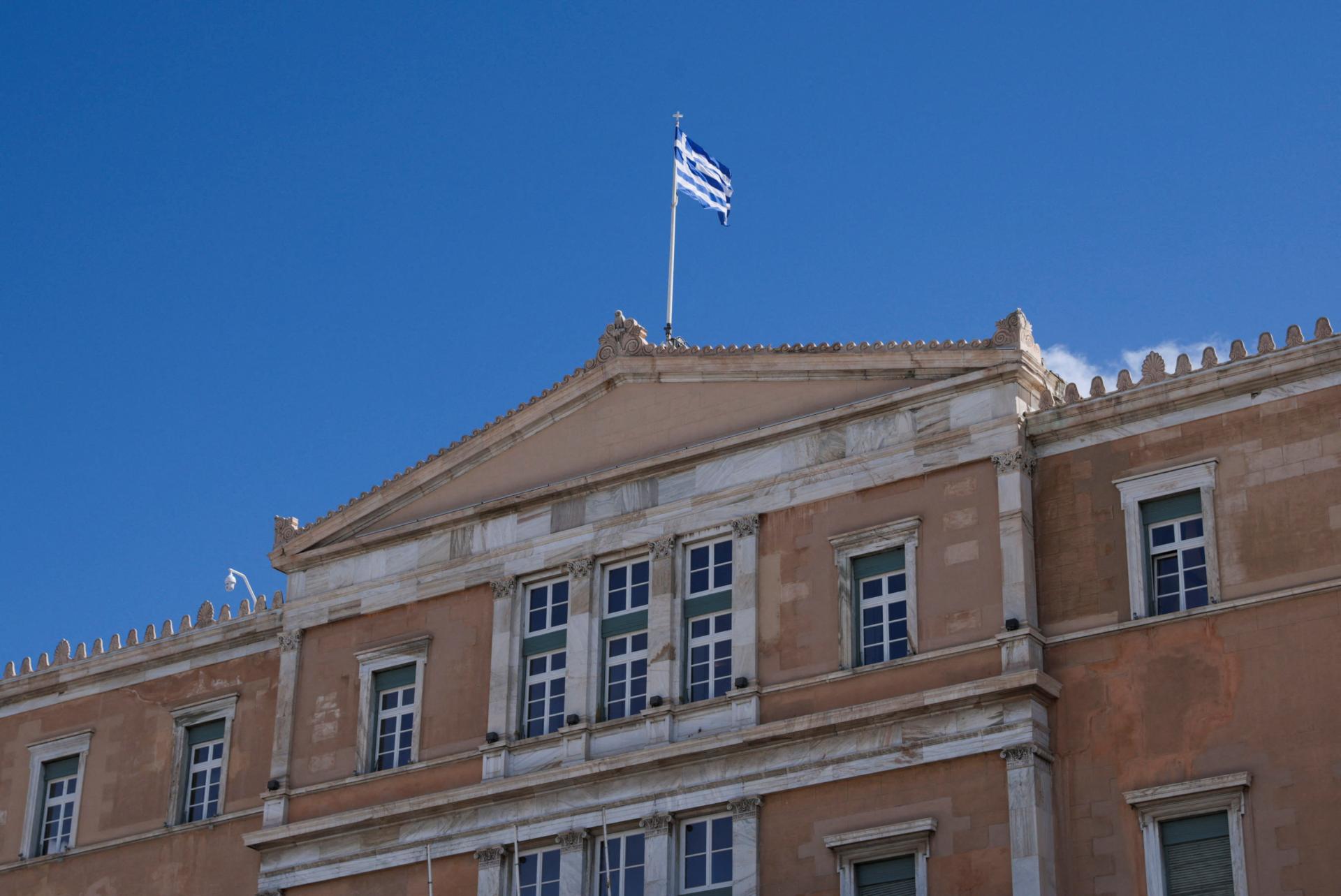 Grécka ekonomika vzrastie v tomto roku o viac než dve percentá. Guvernér centrálnej banky podporuje reformy