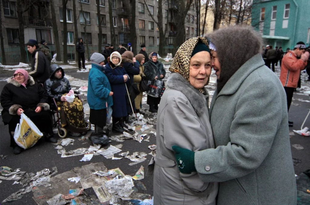 Fotograf nám prostredníctvom svojich fotografií dovolí nahliadnuť do Petrohradu