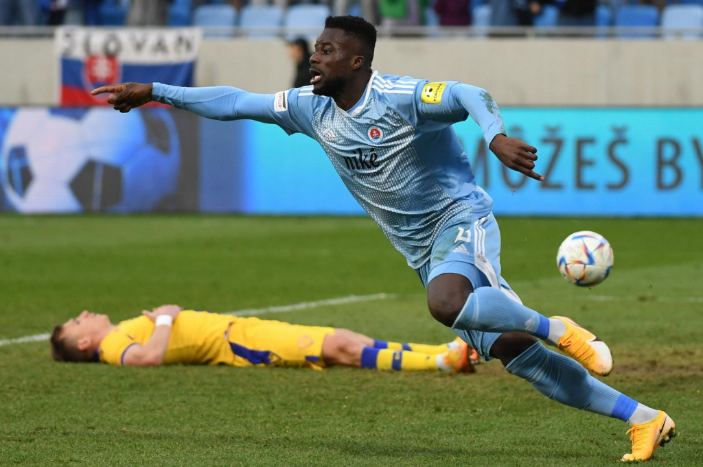 Malik Abubakari pr&aacute;ve vsietil g&oacute;l do siete Dunajskej Stredy. FOTO: TASR/M. Baumann