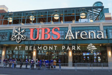 Premiérový zápas vo svojej novej UBS Arene odohral tím New York Islanders presne 20. novembra 2021. FOTO: Profimedia.sk