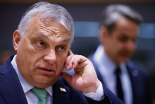 Maďarský premiér Viktor Orbán tvrdí, že na pomoc Ukrajine prispievajú aj maďarskí daňoví poplatníci prostredníctvom spoločného európskeho rozpočtu. FOTO: Reuters