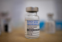 Vakcína proti koronavírusu od spoločnosti Moderna. FOTO: Reuters
