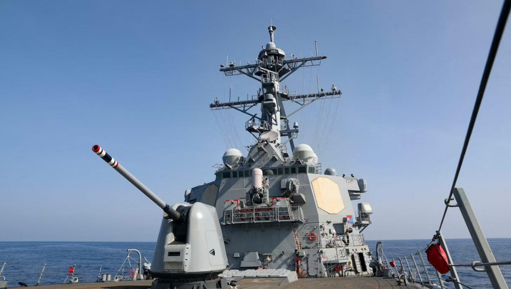 Torpédoborec s riadenými strelami USS Milius. FOTO: Reuters