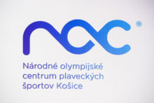 logo počas tlačovej konferencie k projektu výstavby Národného olympijského centra plaveckých športov v Košiciach. FOTO: TASR/Jaroslav Novák