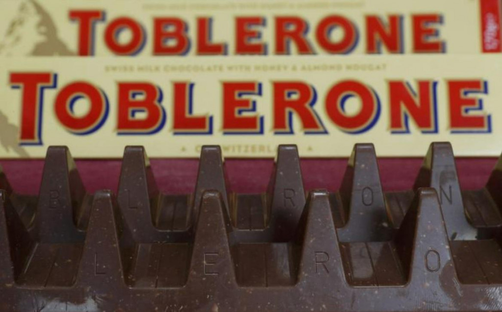 Švajčiarske čokoládové tyčinky Toblerone. FOTO: Reuters
