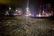 Miesto nehody po veľkom výbuchu na ulici v meste Belgorod v Rusku. FOTO: Reuters/Mayor Of Belgorod