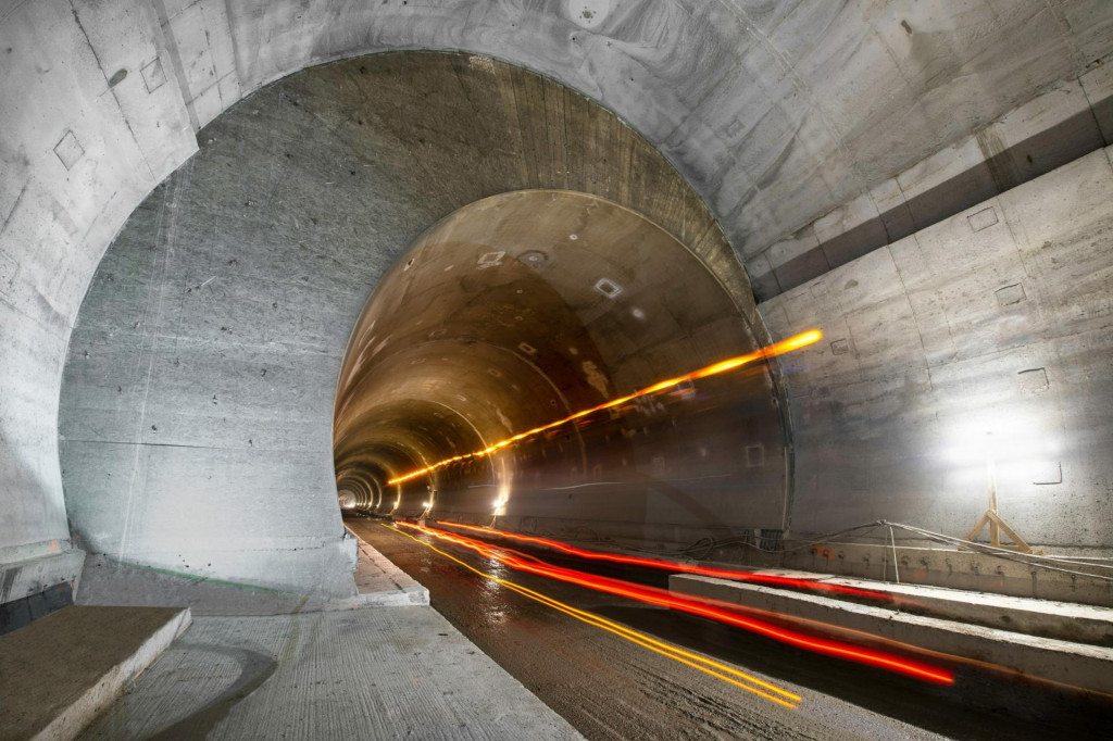 Posledná klenba v tuneli Višňové je zabetónovaná.
SNÍMKA: NDS