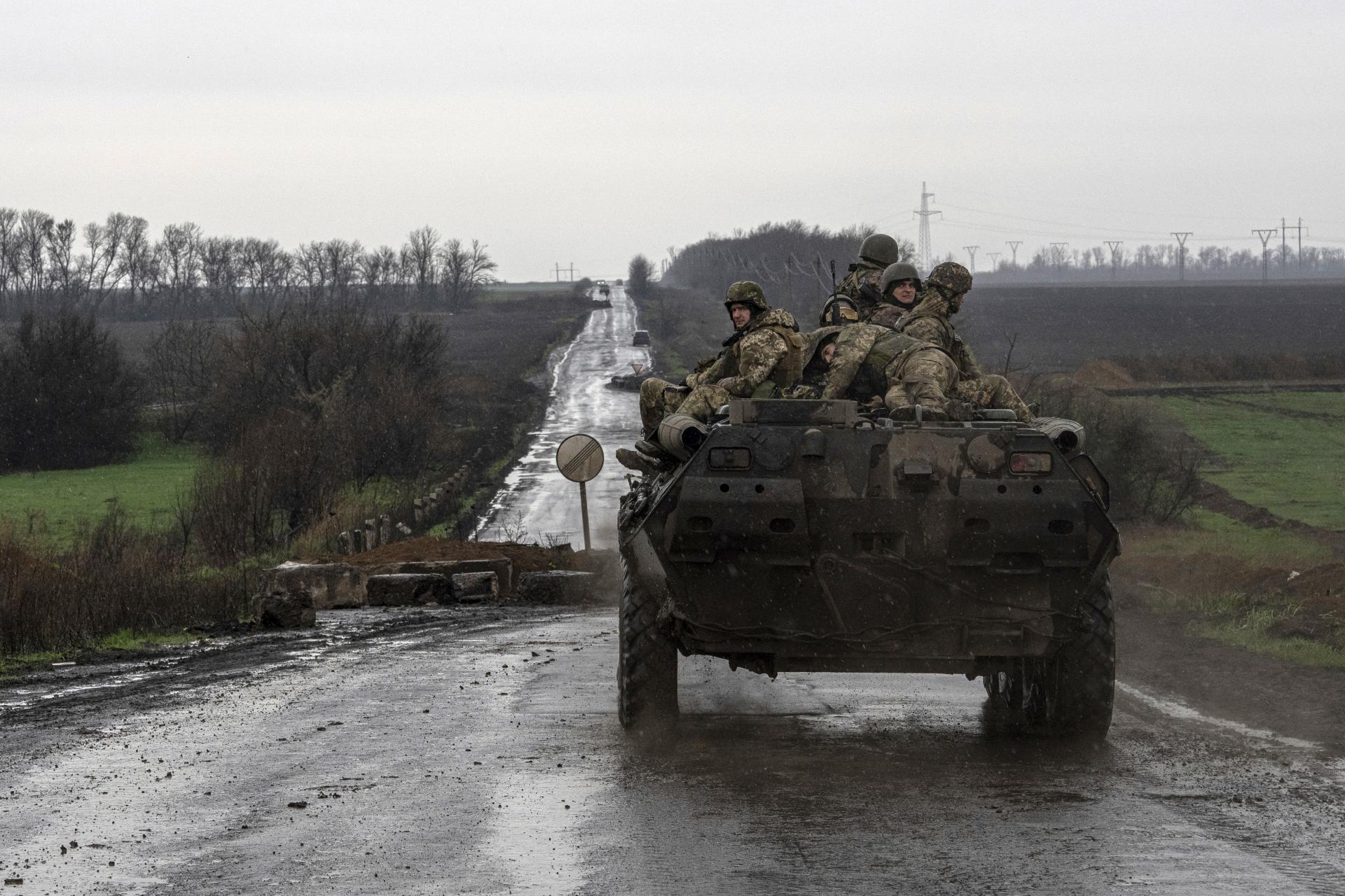 Výzvy na prímerie na Ukrajine sú cynické. Ich krajina nikoho neokupuje, povedal americký veľvyslanec
