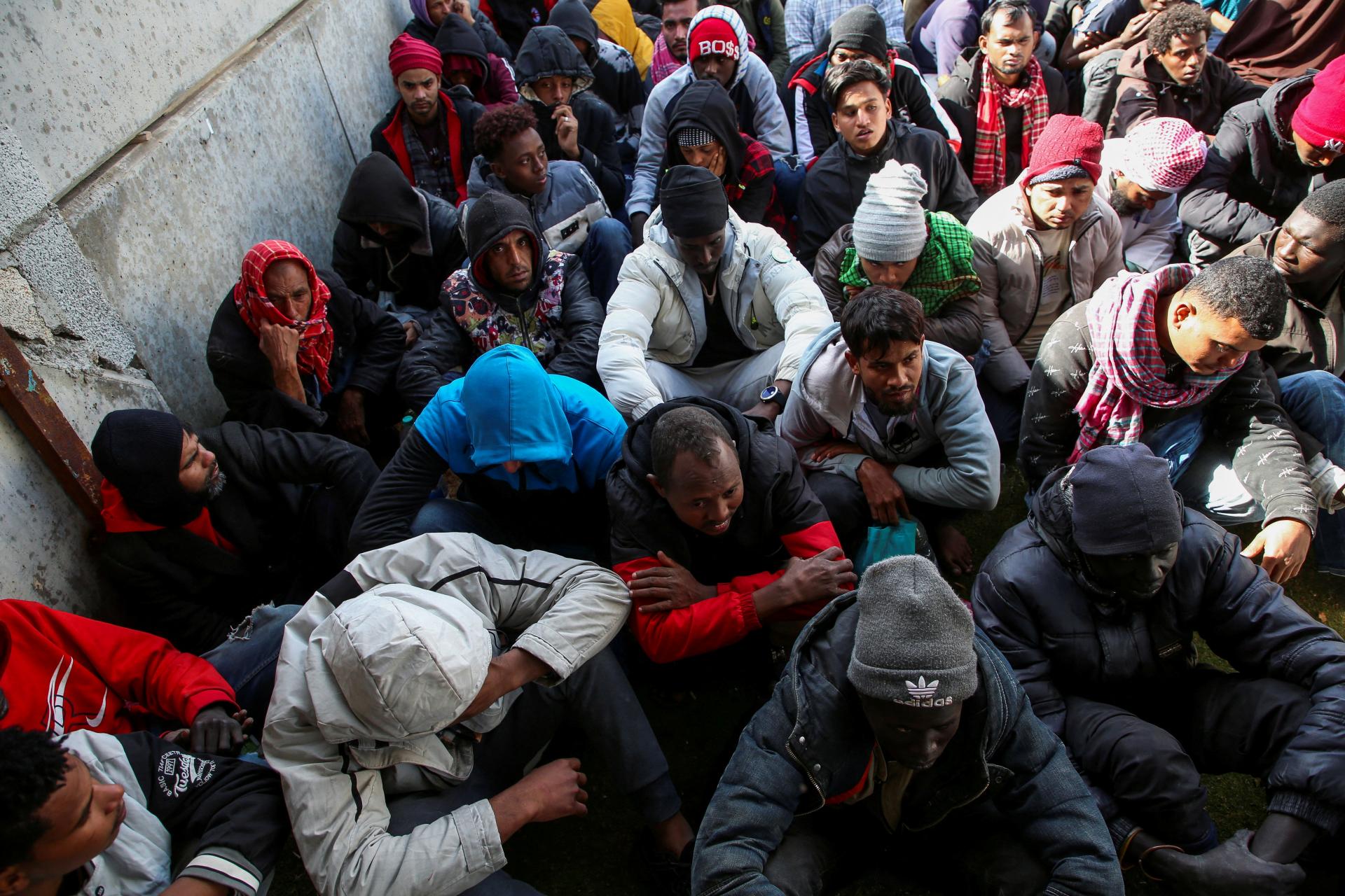 Podľa OSN sa pri líbyjských brehoch utopilo najmenej 55 migrantov, vrátane žien a detí