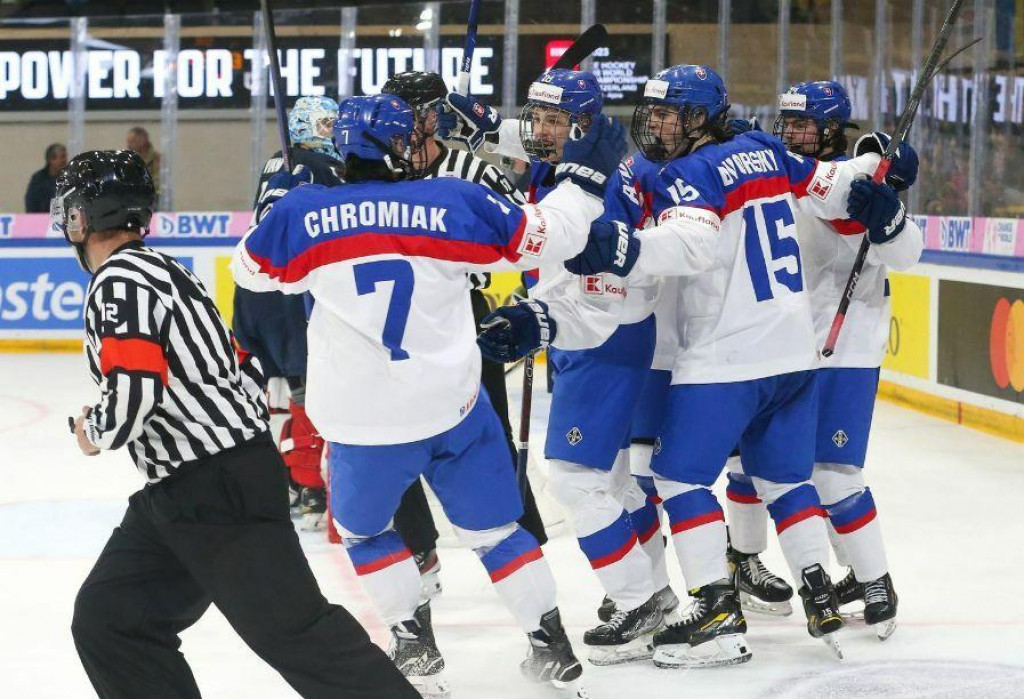 Radosť slovenských hokejistov. FOTO: IIHF