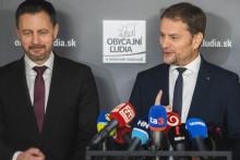 Igor Matovič a Eduard Heger si v roku 2021 vymenili posty predsedu vlády a ministra financií. FOTO: TASR