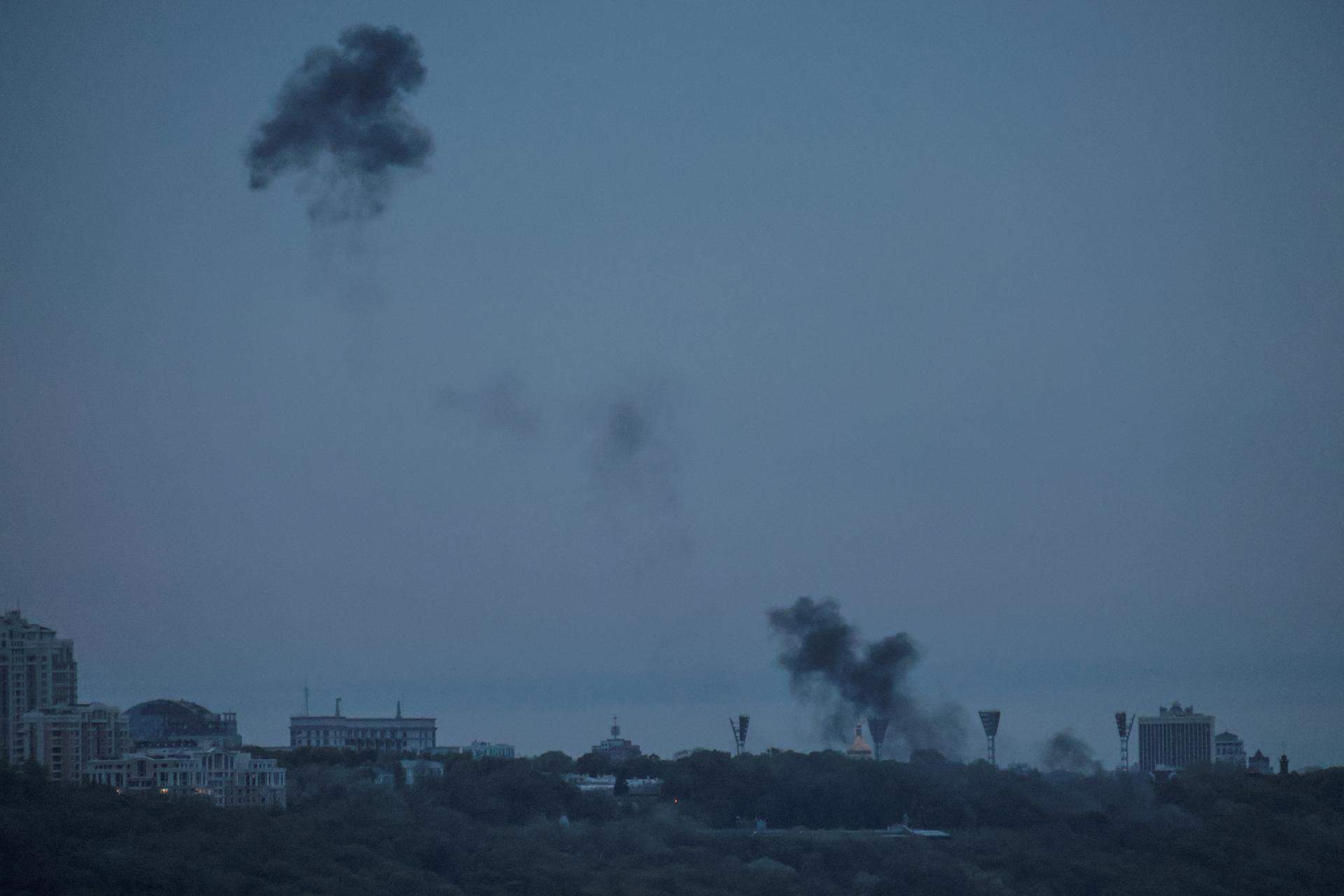 V Kyjeve bolo počuť explózie, ukrajinské letectvo zostrelilo vlastný dron