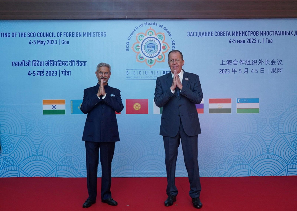 Indický minister zahraničných vecí Subrahmanyam Jaishankar a jeho ruský náprotivok Sergej Lavrov. FOTO: Reuters/India‘s Ministry of External Affairs