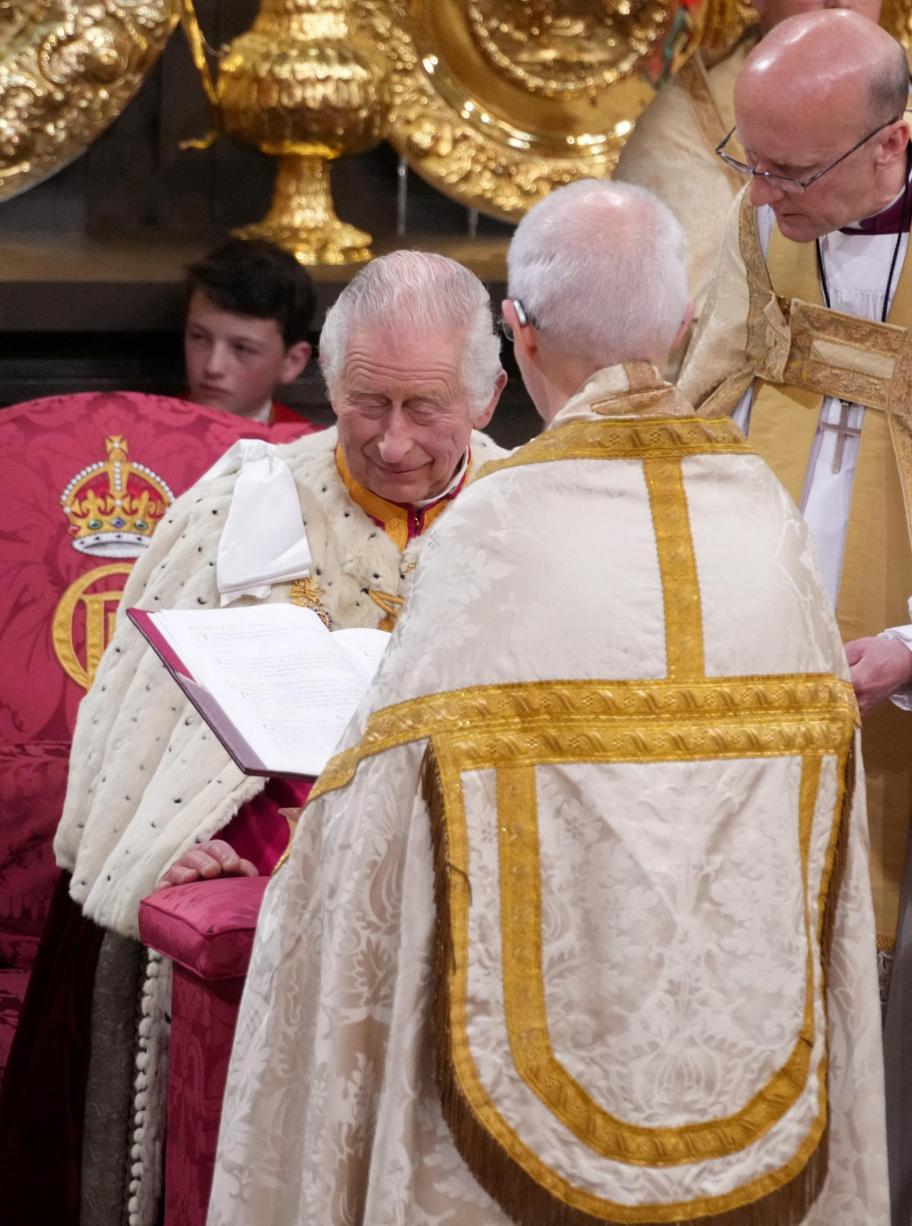 Kráľ Karol III. a arcibiskup z Canterbury, najctihodnejší Justin Welby. FOTO: Reuters