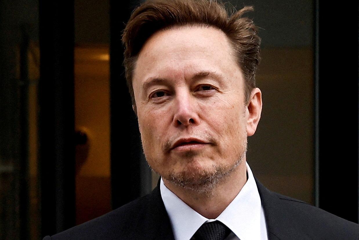 Elon Musk oznámil, že novou šéfkou Twitteru bude Linda Yaccarinová. Z postu odchádza