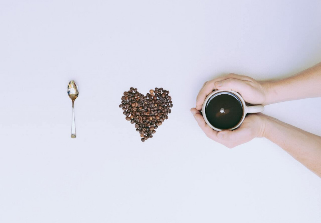 Káva pôsobí povzbudzujúco nie len na váš organizmus, ale aj na pleť.