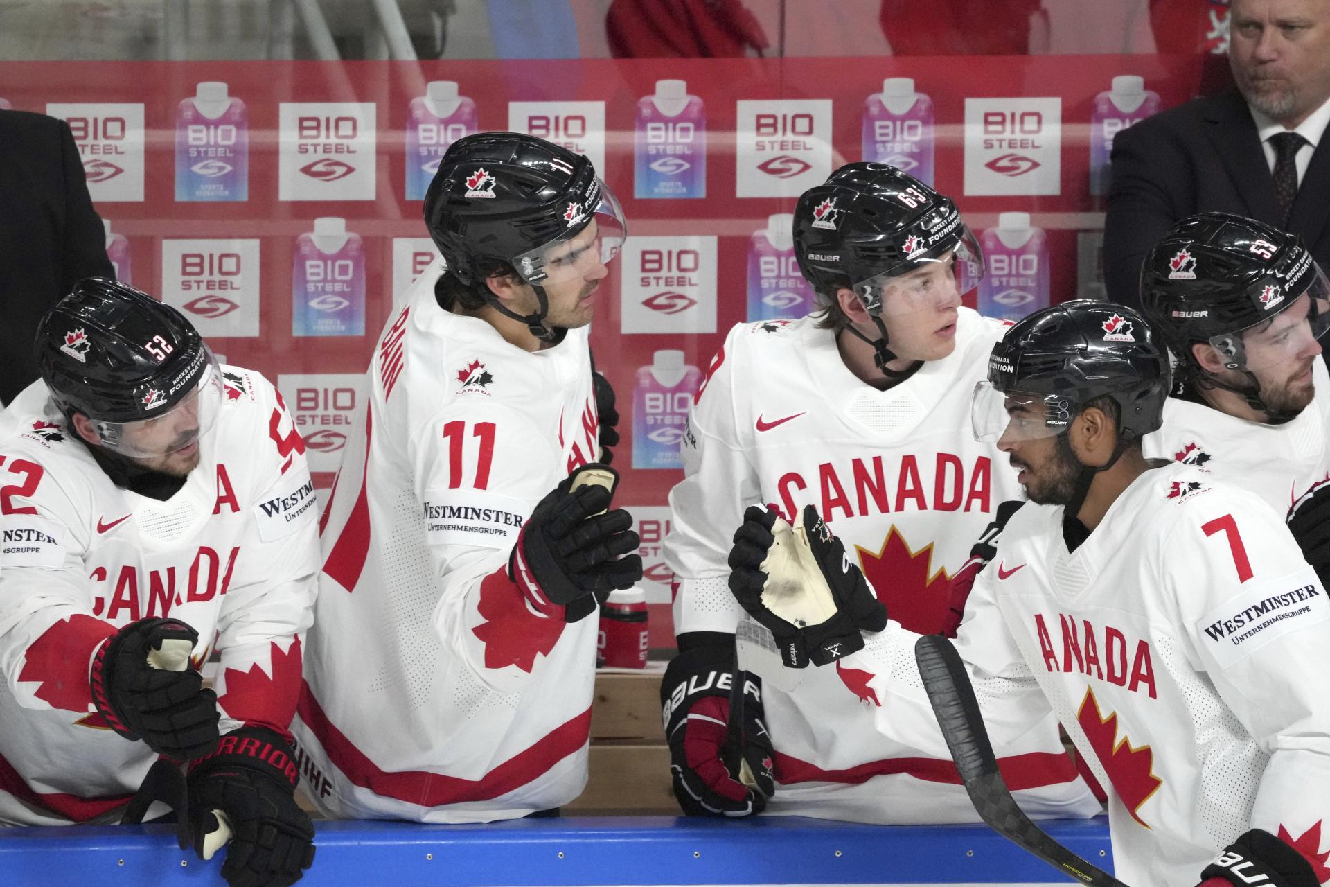 Kanada porazila Slovinsko, favorit v druhej časti tromi gólmi otočil vývoj zápasu