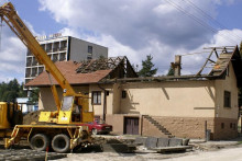 Stavebné práce je potrebné vopred písomne ohlásiť. FOTO: TASR/L. Vojtaššáková