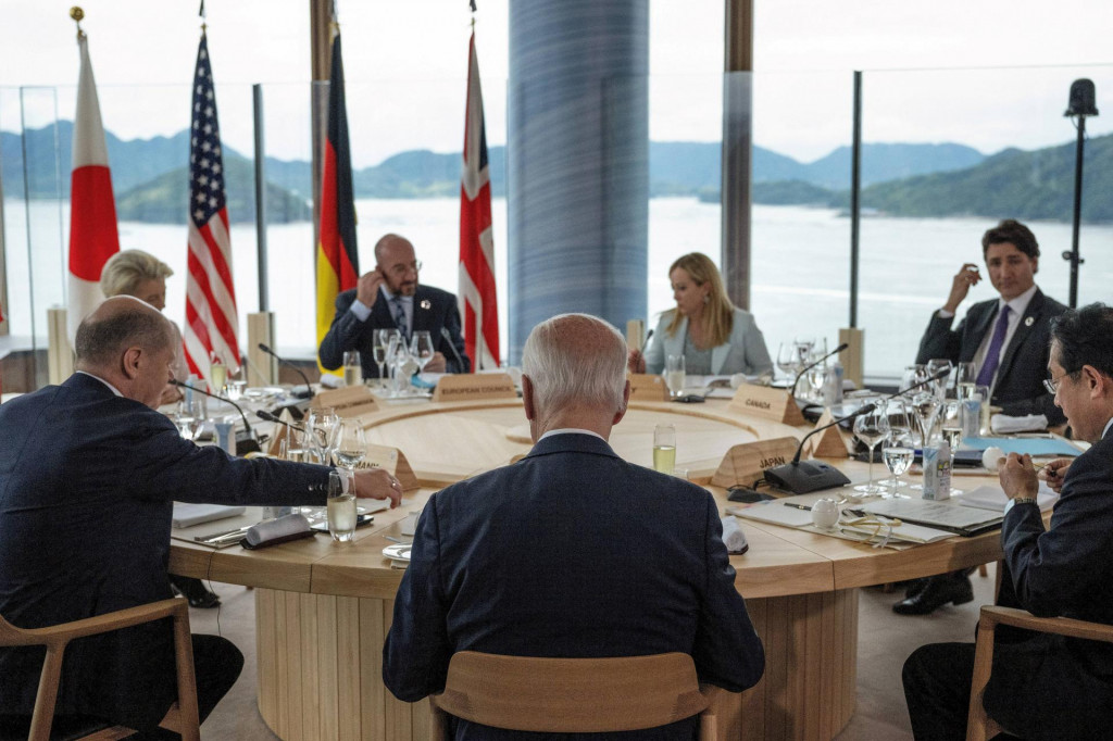 Stretnutie na summite hláv štátov a vlád skupiny G7 v japonskom meste Hirošima. FOTO: Reuters
