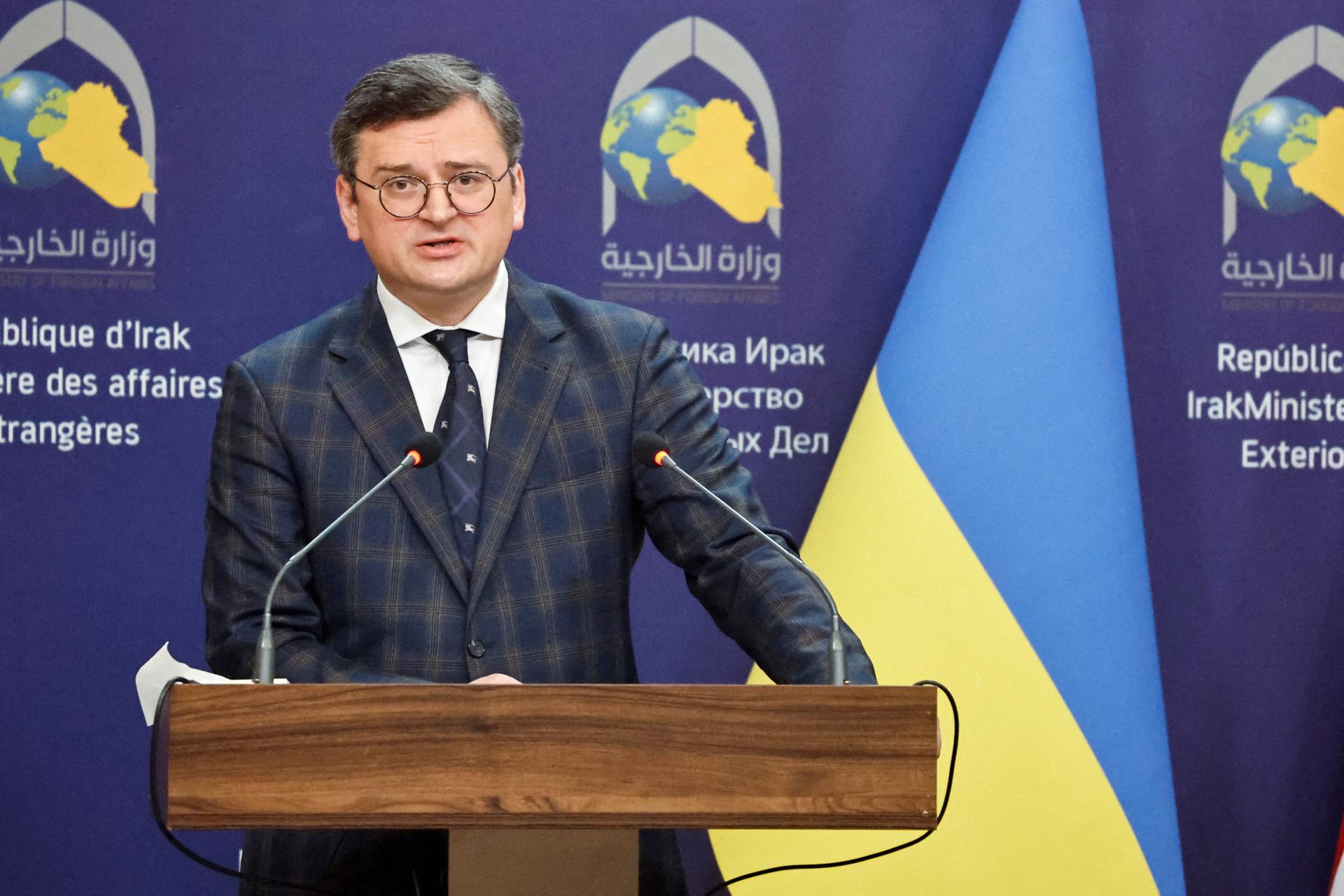 Le chef de la diplomatie ukrainienne parcourt à nouveau l’Afrique, à la recherche d’un soutien au plan de paix de Zelensky