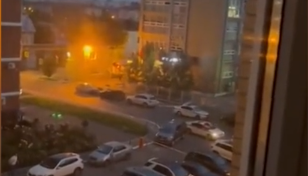 Ruskom otriasli ďalšie explózie, ľudia zmätene utekali. Obytný dom v Krasnodare zasiahol dron