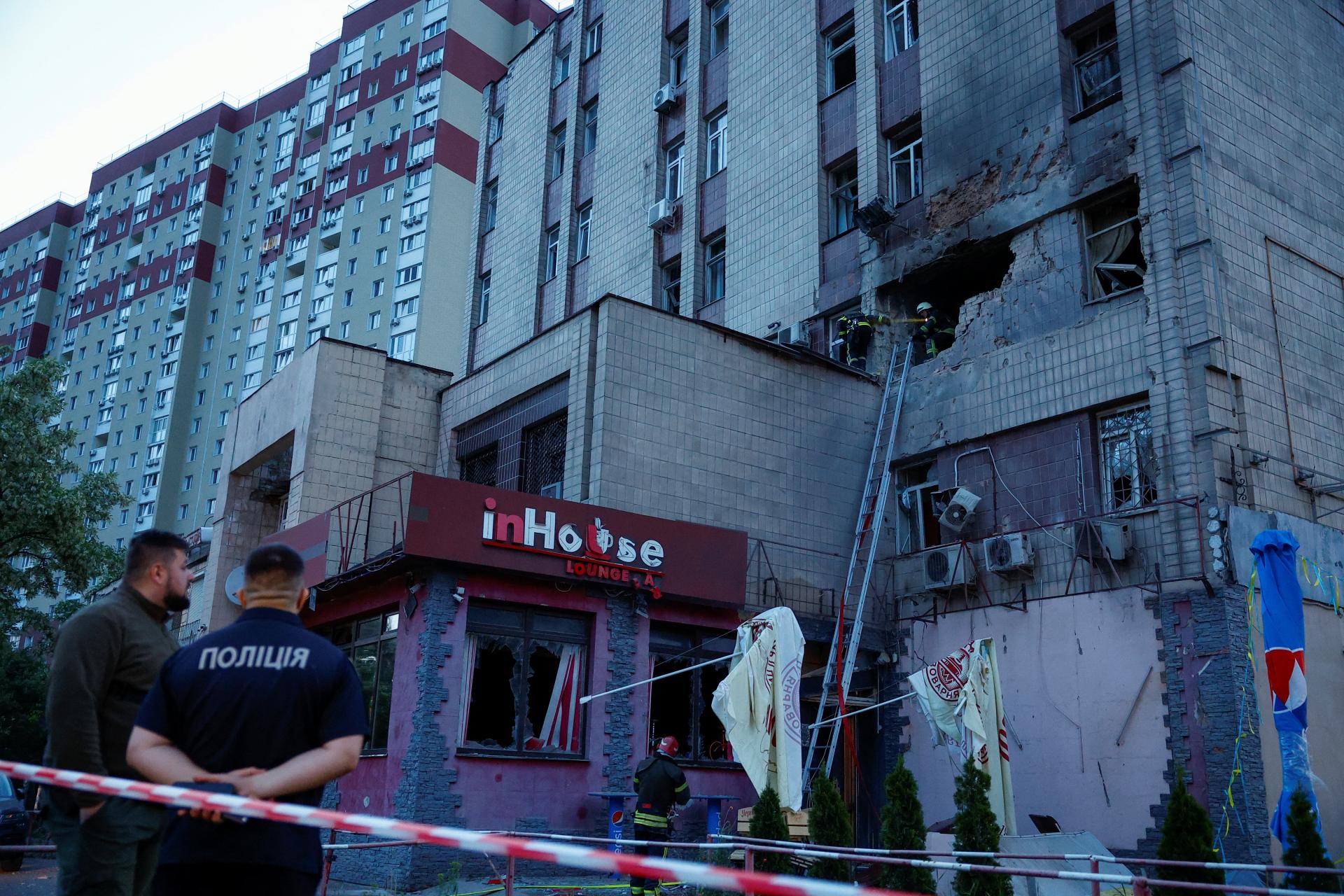Rozsiahly nočný útok na Kyjev si vyžiadal najmenej jedného mŕtveho