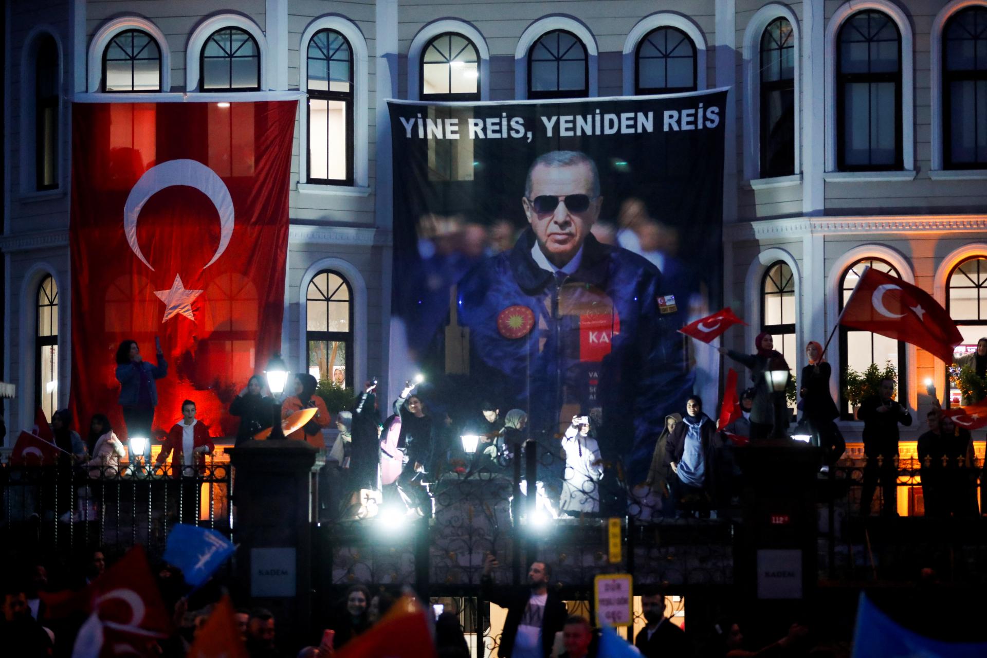Turcja nadal jest prowadzona przez Erdogana, jego przeciwnicy nazywają wybory niesprawiedliwymi