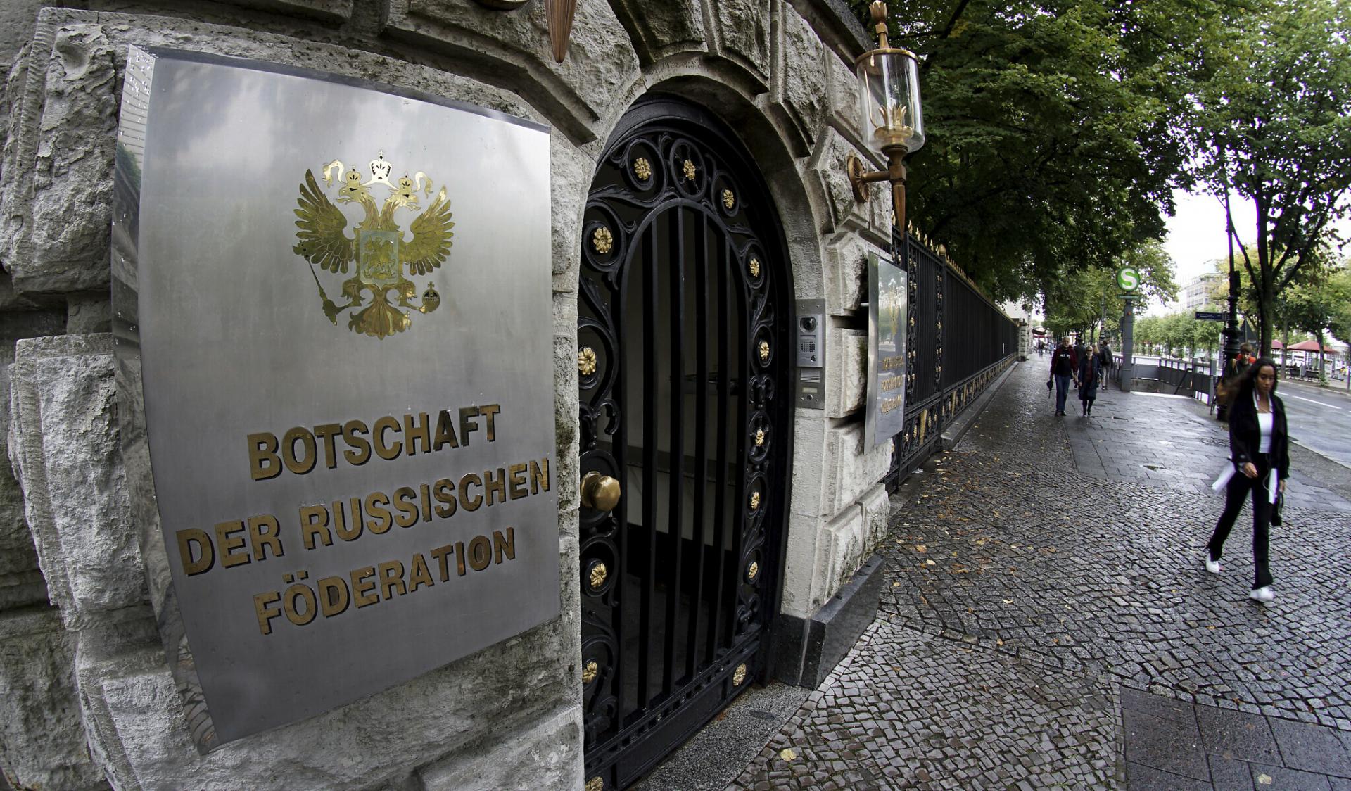 Berlín nariadil Rusku uzavrieť štyri z jeho piatich konzulátov v Nemecku