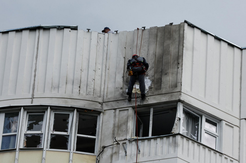 Budova po útoku dronu v Moskve. FOTO: REUTERS/Maxim Shemetov