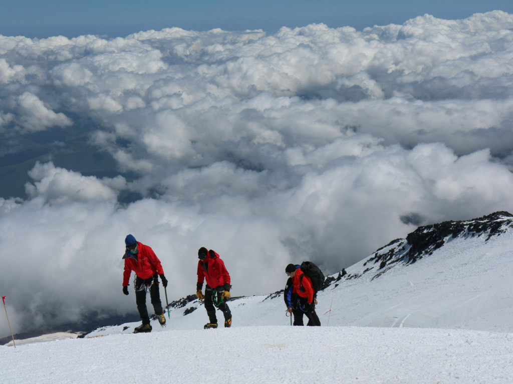Klimatická kríza spôsobila 17 úmrtí ľudí na Mount Evereste.