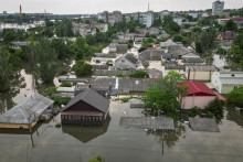 Záplavová oblasť po pretrhnutí priehrady Nová Kachovka.FOTO: Reuters