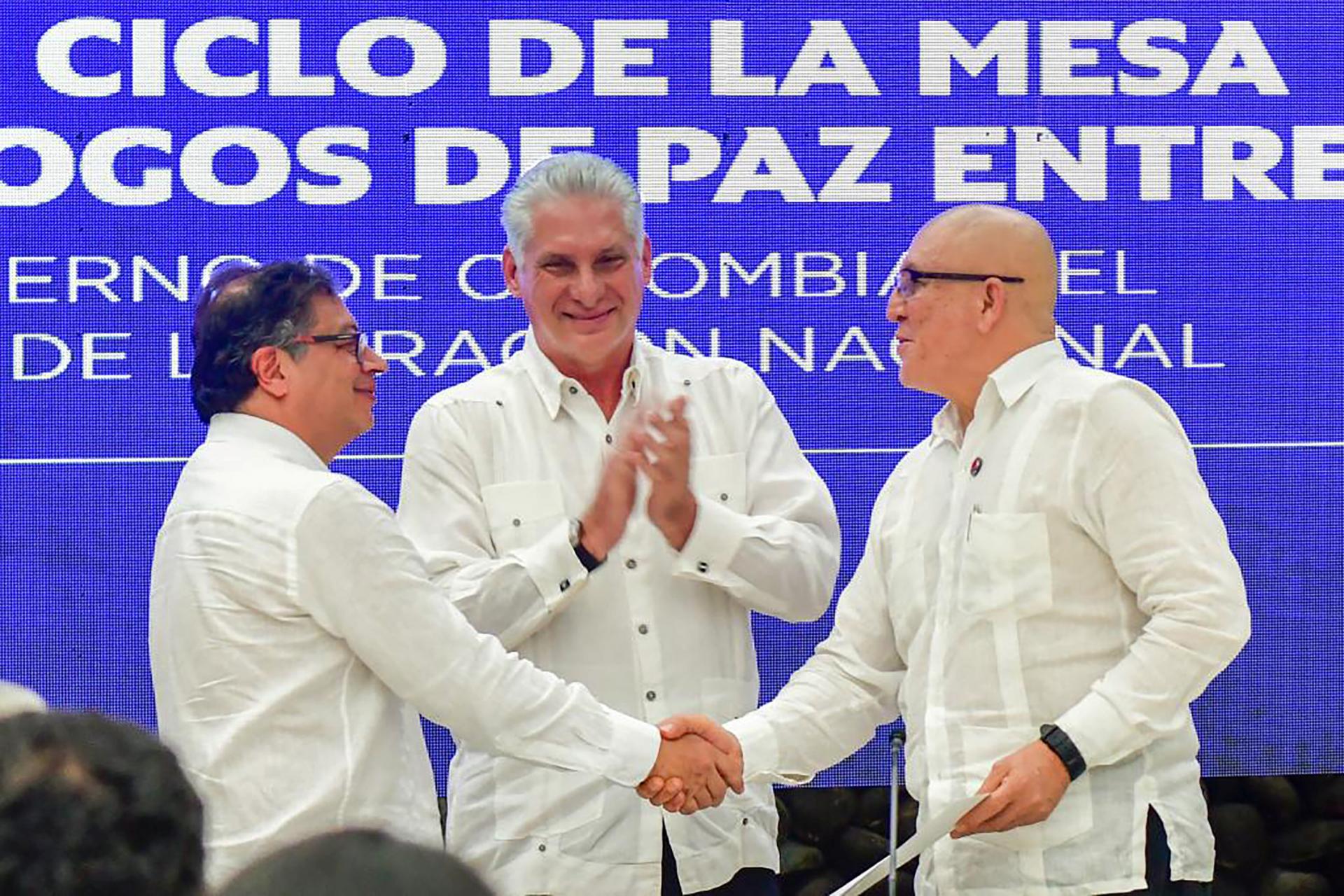 Kolumbijská vláda uzavrela s povstalcami dohodu o šesťmesačnom prímerí, bojuje sa desaťročia