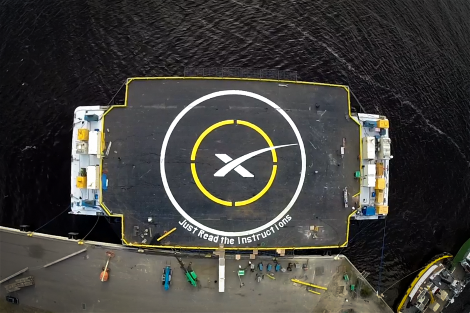 SpaceX prevádzkuje nielen vesmírnu, ale aj námornú flotilu. Tá sa teraz mení