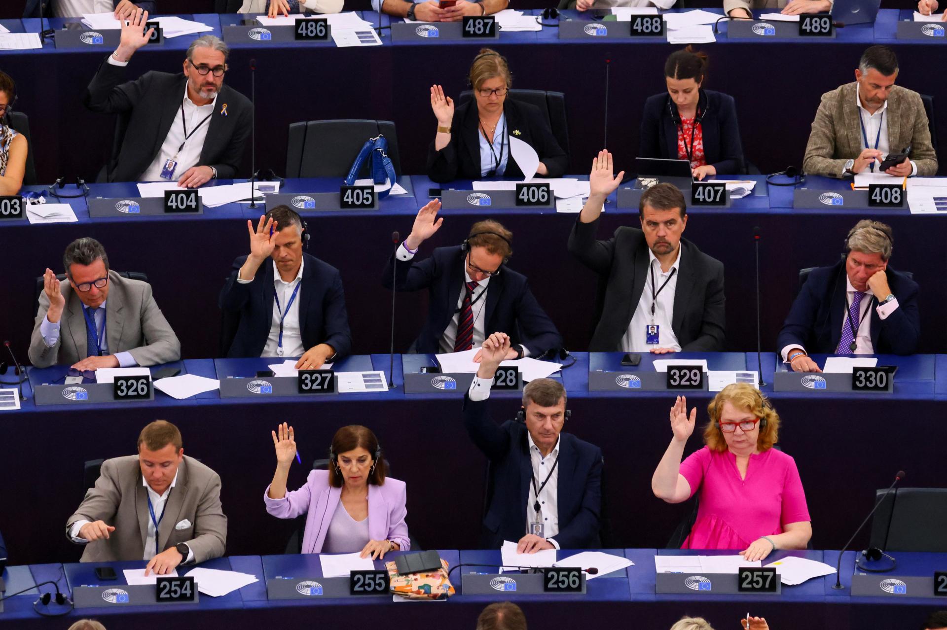 Európsky parlament podporil členstvo Ukrajiny v EÚ. Po skončení vojny má vstúpiť aj do NATO