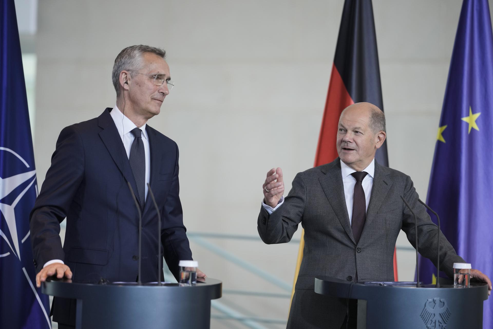Júlový summit NATO nebude o formálnej pozvánke Kyjeva do aliancie, vyhlásil Stoltenberg