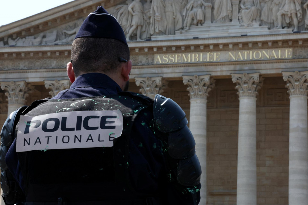Pol&iacute;cia &uacute;točn&iacute;ka z Bordeaux pozn&aacute; z minulosti, v trestnom registri m&aacute; &uacute;dajne okolo dvadsiatich z&aacute;znamov. FOTO: Reuters