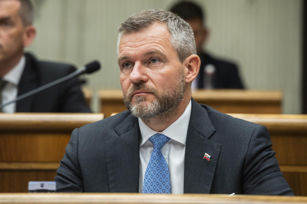 Na snímke poslanec NRSR Peter Pellegrini (nezaradený) počas hlasovania o vyslovení dôvery vláde SR na 94. schôdzi NRSR v Bratislave 15. júna 2023. Vláda Ľudovíta Ódora nezískala dôveru parlamentu. Poslanci Národnej rady (NR) SR vo štvrtok odmietli jej programové vyhlásenie. FOTO TASR - Jaroslav Novák SNÍMKA: Jaroslav Novák