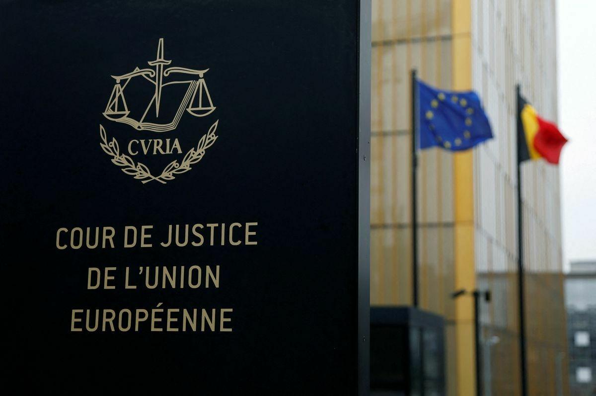 Maďarsko obmedzilo práva migrantov, keď museli žiadať o azyl na ambasádach, rozhodol Súdny dvor EÚ