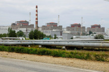 Záporožská jadrová elektráreň na Ruskom okupovanej juhovýchodnej Ukrajine (15. júna 2023). FOTO: Reuters