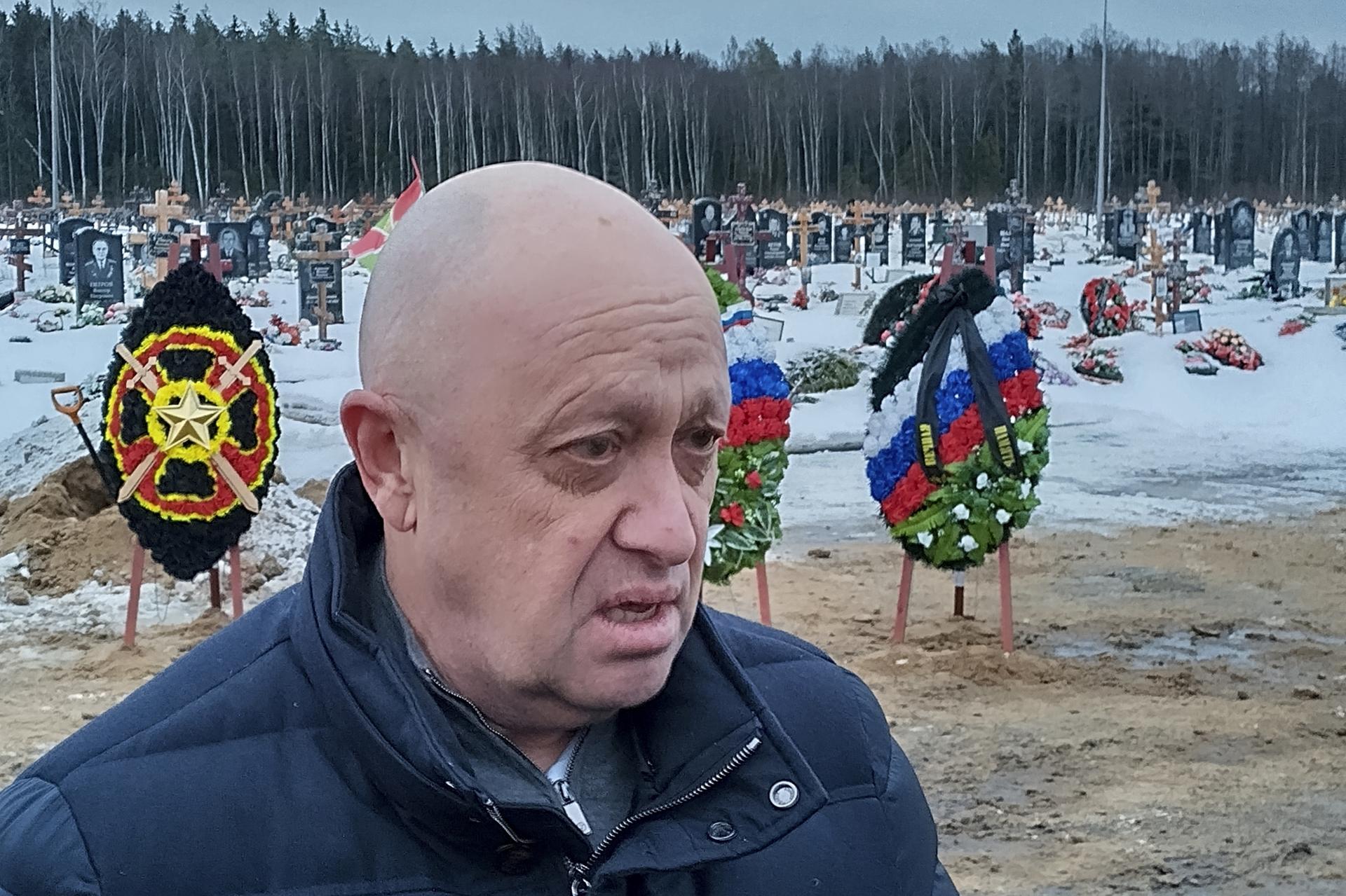 Šéf wagnerovcov tvrdí, že Rusko ustupuje z východnej a južnej časti Ukrajiny. Má ho vytláčať protiofenzíva