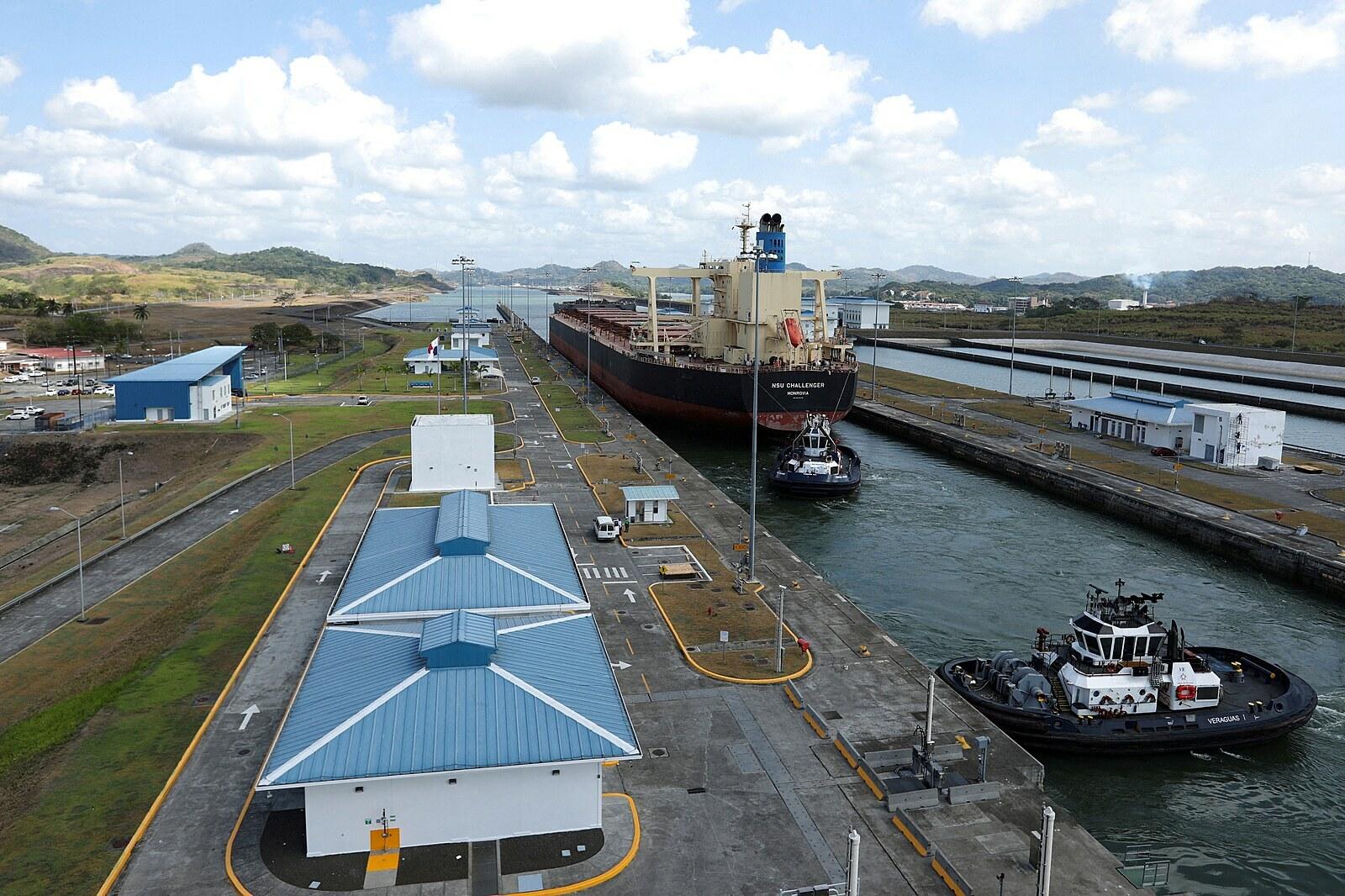 Panamský prieplav sužuje nedostatok vody. Obmedzenie ponoru lodí ohrozí obchod