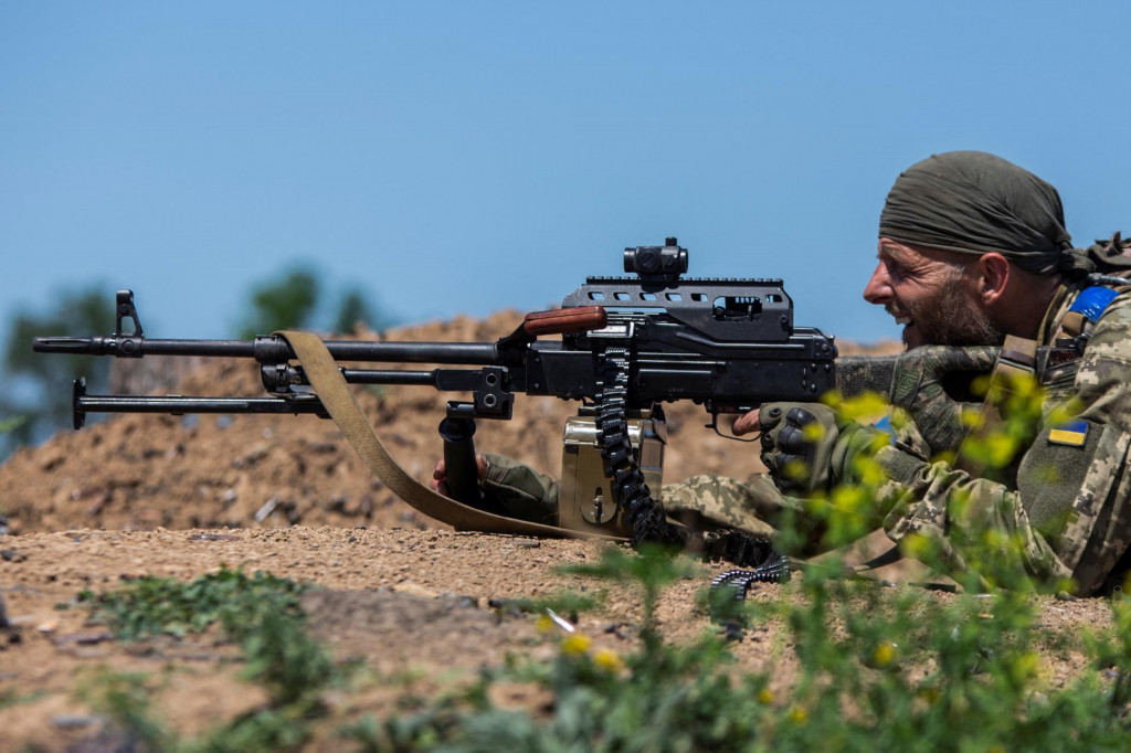 Príslušník ukrajinskej armády. FOTO: Reuters